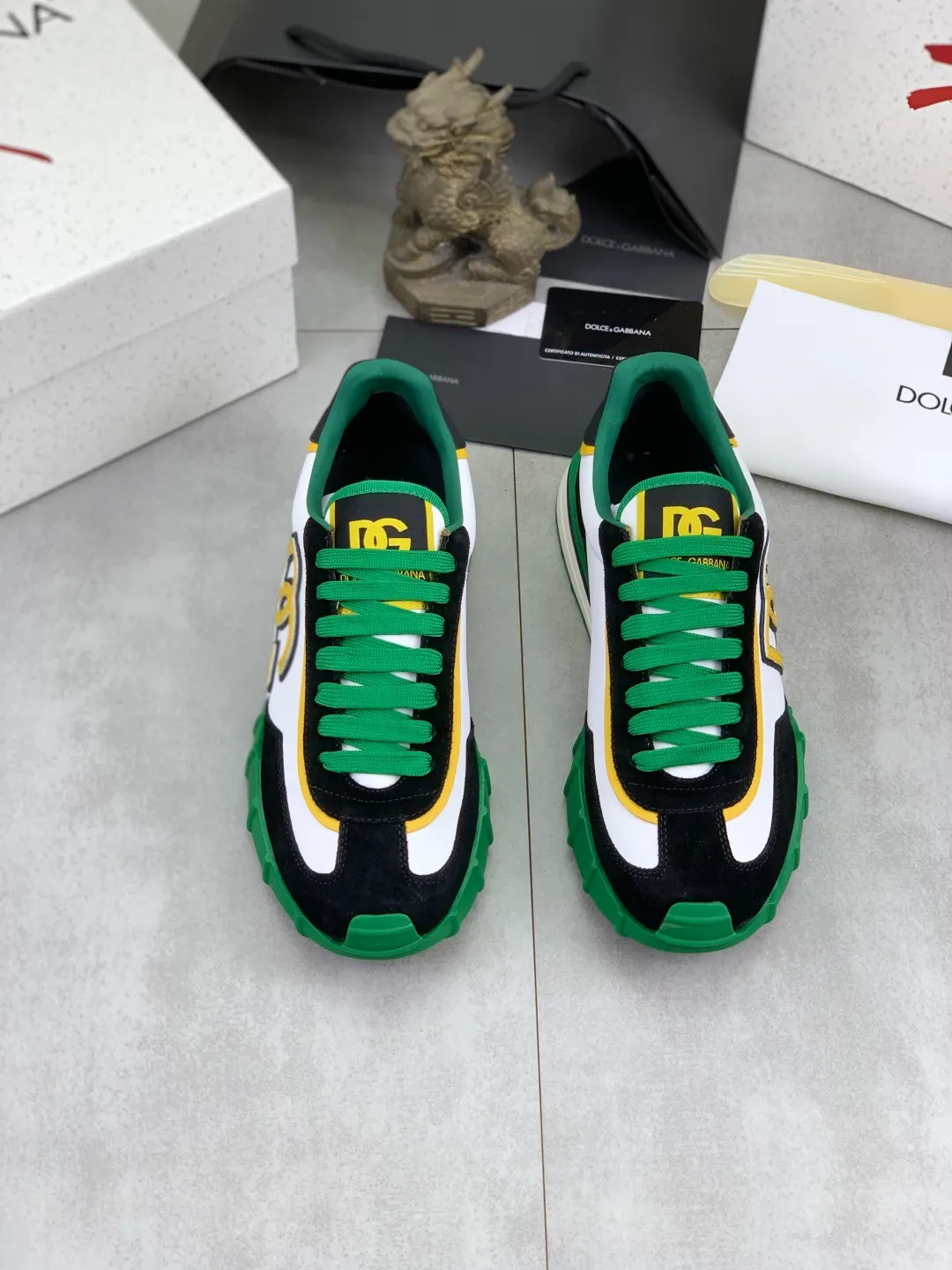 Men's men's shoes 💰P542 💰[New model] The latest hot style, top original quality, the official website synchronizes "DOLCE&GABBANA [Dolce & Gabbana] ~ High quality." The effect is low-top casual DG men's shoes, loved by many celebrities, using high-end imported first-layer calfskin splicing logo design + cowhide feet, simple and elegant, perfectly interpreting the latest inspiration of shoes, integrating classics and fashion, luxury dreams, and fashion. Suitable for drivers, light and comfortable to drive, light and breathable for outdoor travel, high-end quality, trustworthy, 5️⃣color🉑️choice! Code number: 38-46